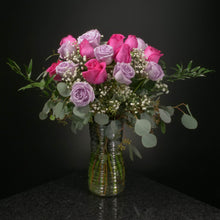 Load image into Gallery viewer,  18 Roses / Vase / Fancy
