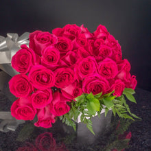 Load image into Gallery viewer,  36 Roses / Boxed / Basic