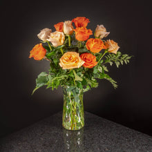 Load image into Gallery viewer,  12 Roses / Vase / Basic