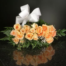 Load image into Gallery viewer,  18 Roses / Hand-Tied / Fancy