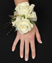 Load image into Gallery viewer, White Rose Wrist Corsage