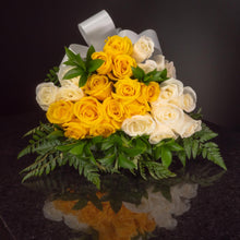 Load image into Gallery viewer,  24 Roses / Hand-Tied / Basic