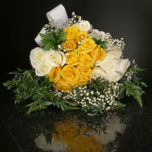 Load image into Gallery viewer,  24 Roses / Hand-Tied / Fancy